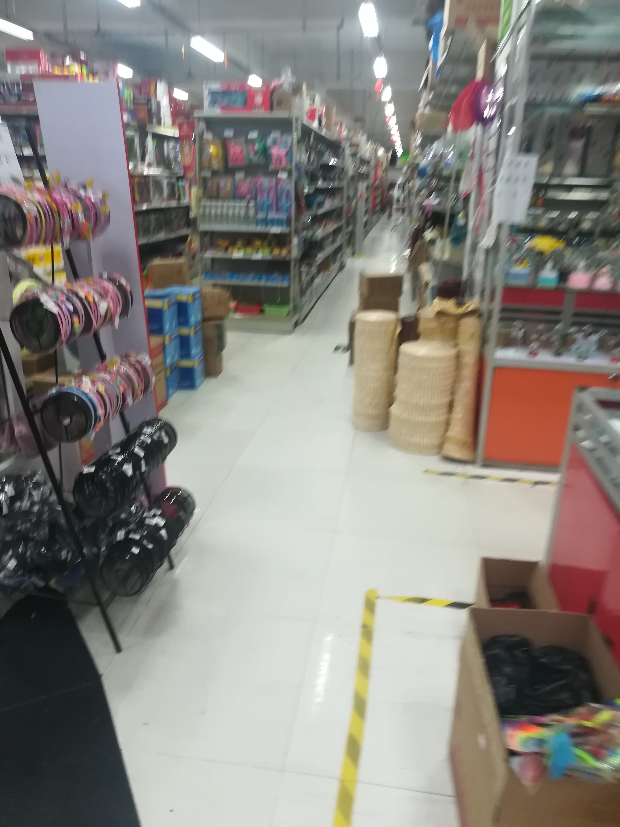 探访淮河路与庆丰街的宝藏 义乌日用百货直销超市